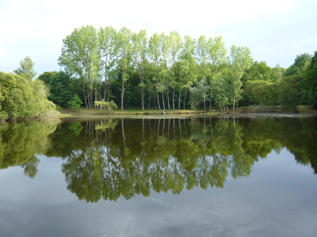 Lakeside Bed And Breakfast Payzac  Buitenkant foto